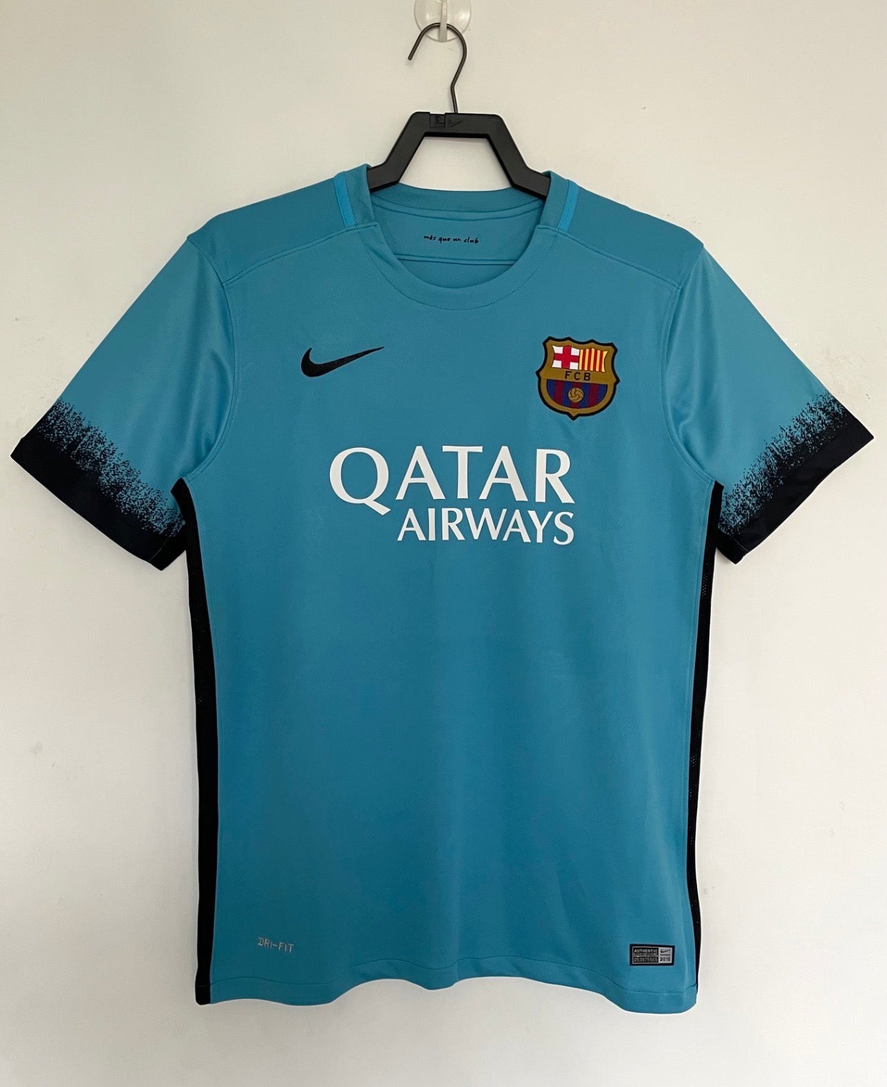 Barcelona 2015/16 RETRO Third Kit