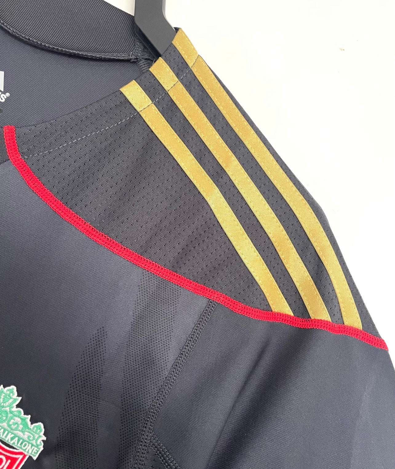 Liverpool 2009/10 RETRO Away Kit